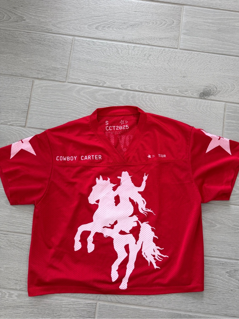 COWBOY CARTER Beyonce Lightweight Breathable Cropped Red Jersey Merch Small VGUC